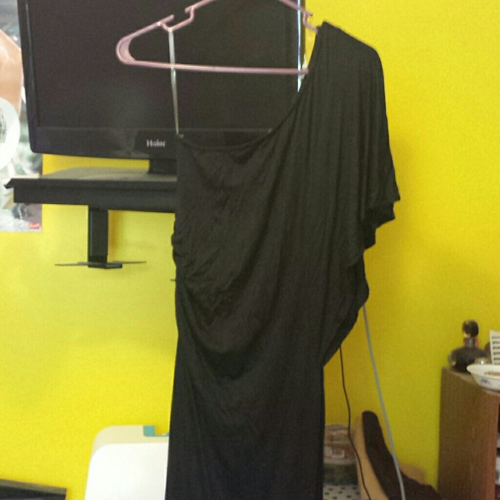 One shoulder maxi dress