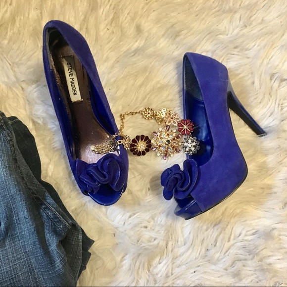 Steve Madden Shoes - Steve Madden suede SILHOUETTE heels