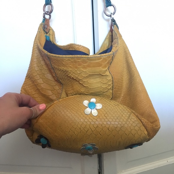 Gabs Firenze Italian Bucket Bag - Picture 3 of 6