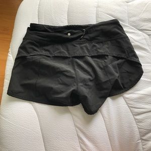 Lululemon size 2 shirts