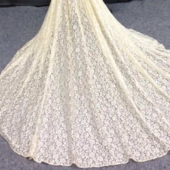 Vintage wedding dress lace. 🚫bundle - Picture 6 of 8