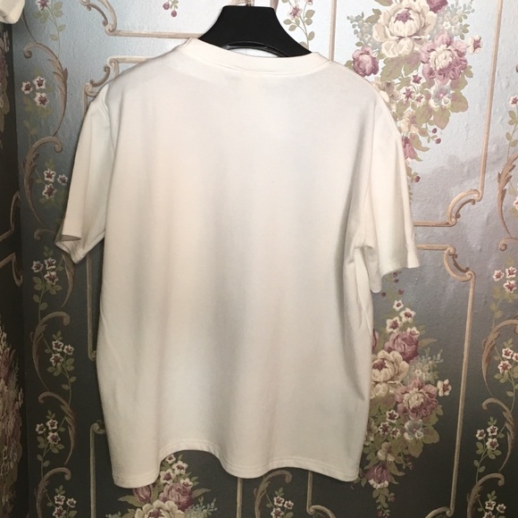 White t - Picture 2 of 5