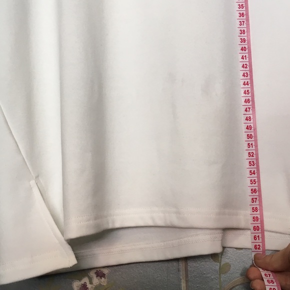 White t - Picture 4 of 5