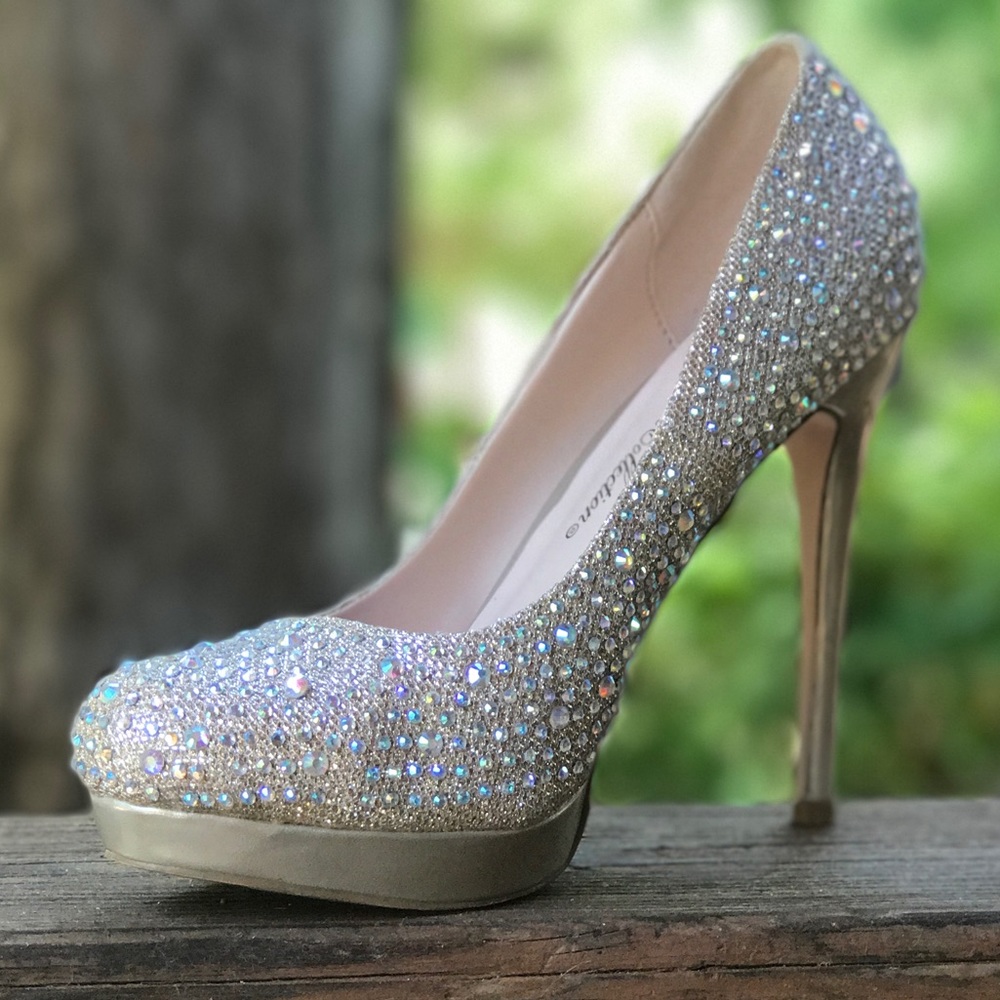 De Blossom Collection Jennifer-3 Closed Toe Pumps