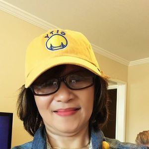 Meet your Posher, Zenia