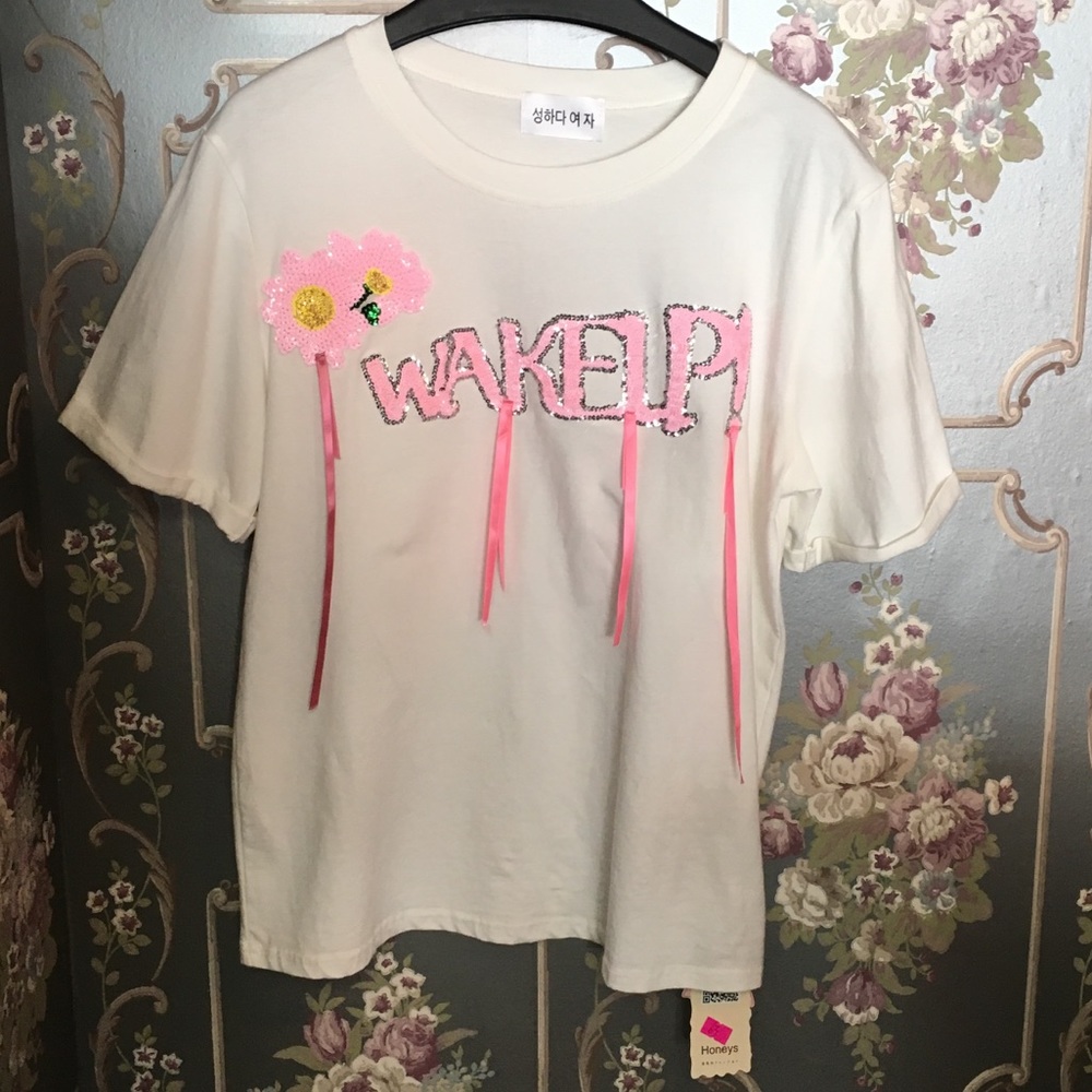 White T