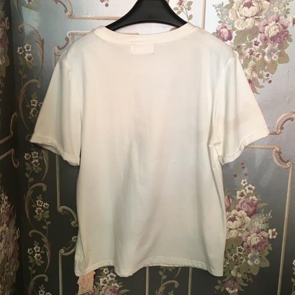 White T - Picture 2 of 4