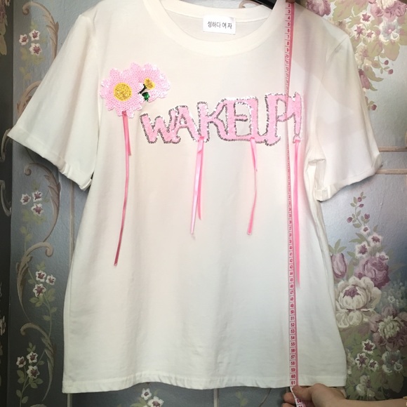 White T - Picture 4 of 4