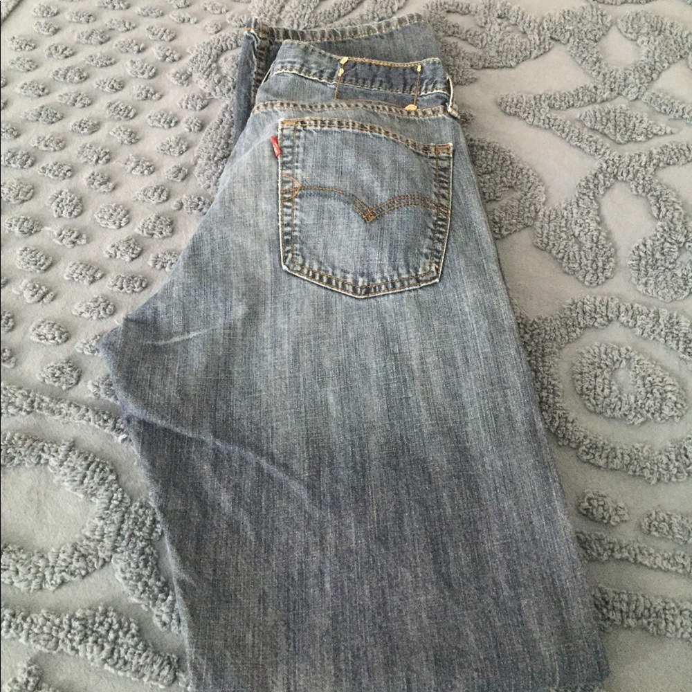 Levis 514 slim straight leg jeans