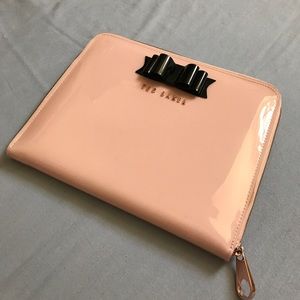 MOVE OUT SALE! Ted Baker iPad case