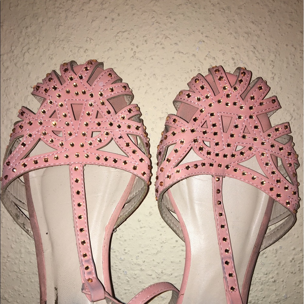 Cute strap flats