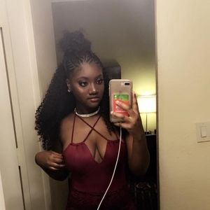 Meet your Posher, Keayra