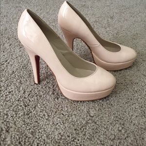 Christian Louboutin nude pumps