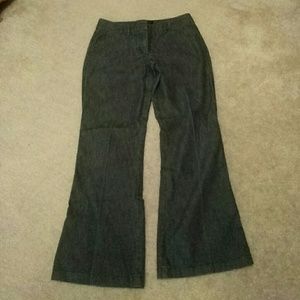 Express Design Studio size 4 short trouser pants