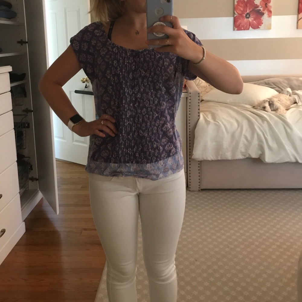 purple short sleeve blouse