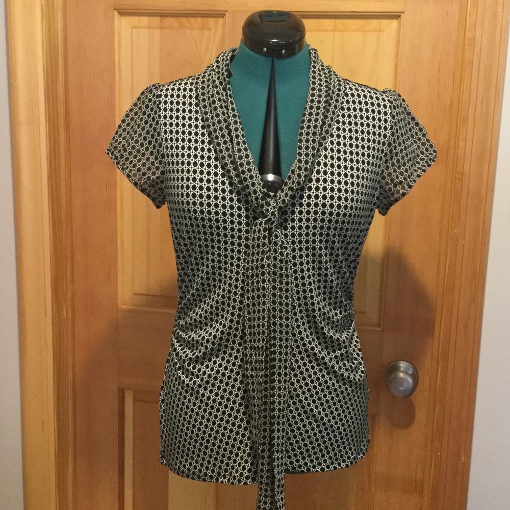 White House Black Market top NWT