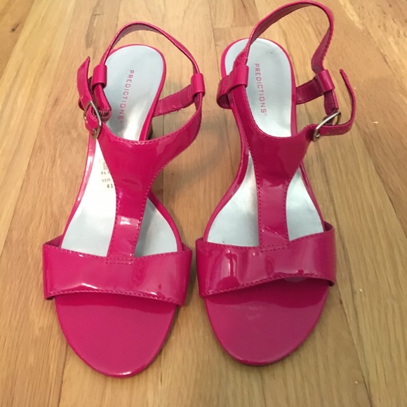 Predictions Shoes - 🆕❗️NEVER WORN Shiny hot pink Predictions Wedges💖