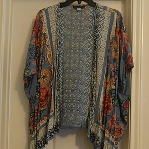 Francescas's size sm floral kimono
