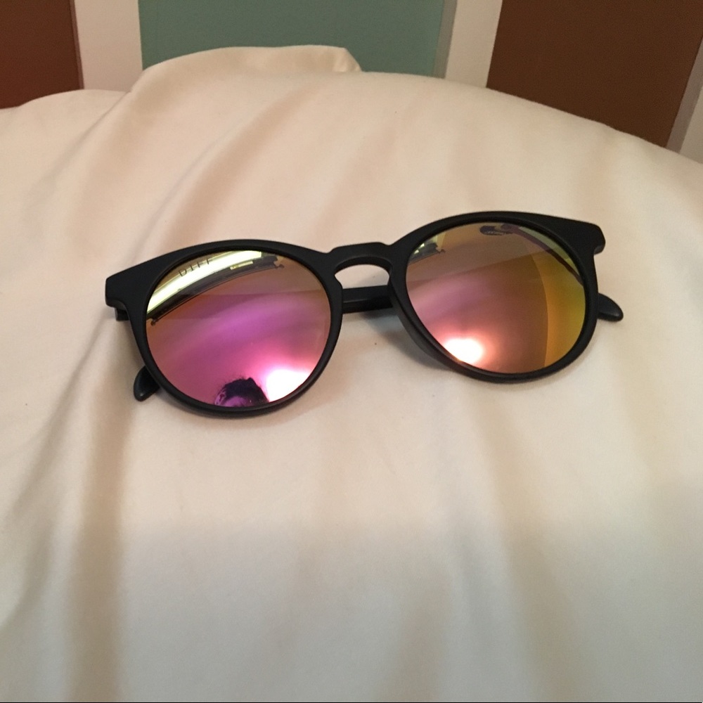 Used slightly red/pink hue