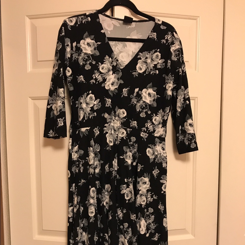 Agnes & Dora XL b&w Floral Curie