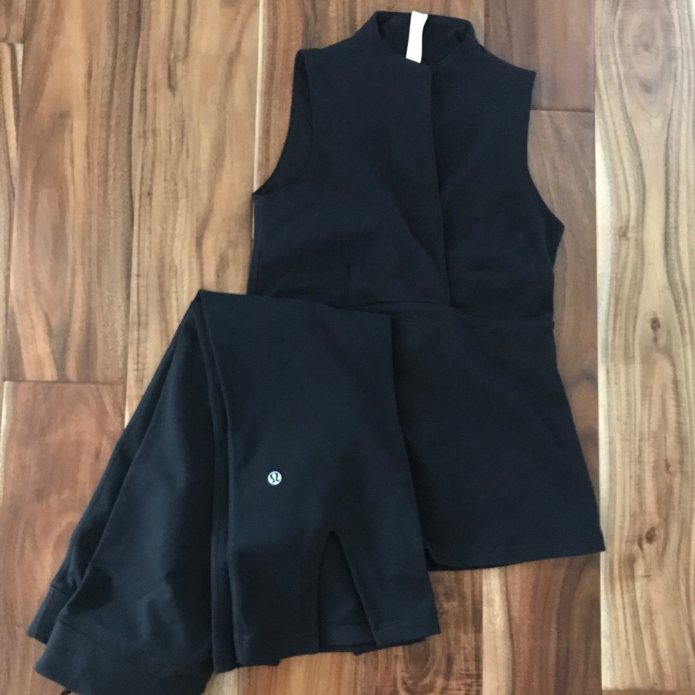 Lululemon yoga set, never worn!