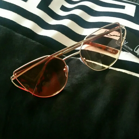 Sunglasses - Picture 3 of 3