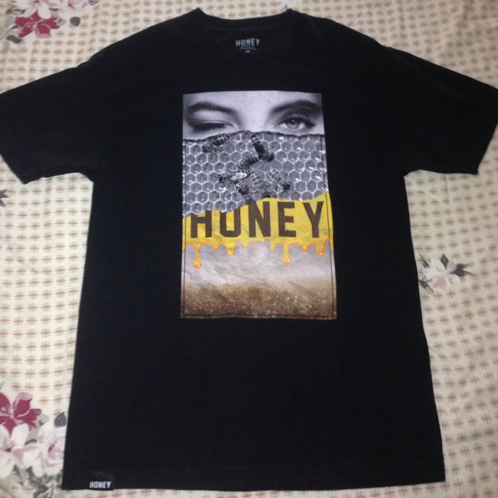 HONEY BRAND CO. MENS LARGE TSHIRT
