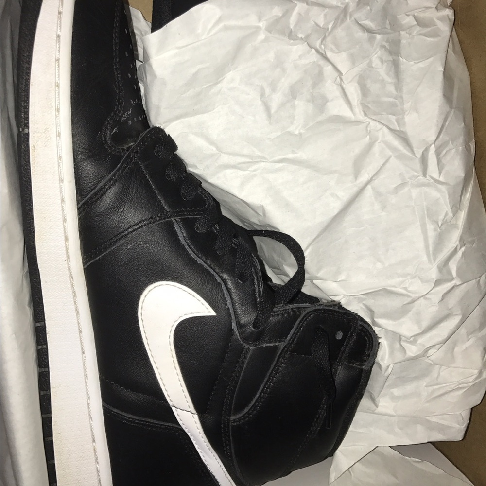 Jordan 1 yin yangs black
