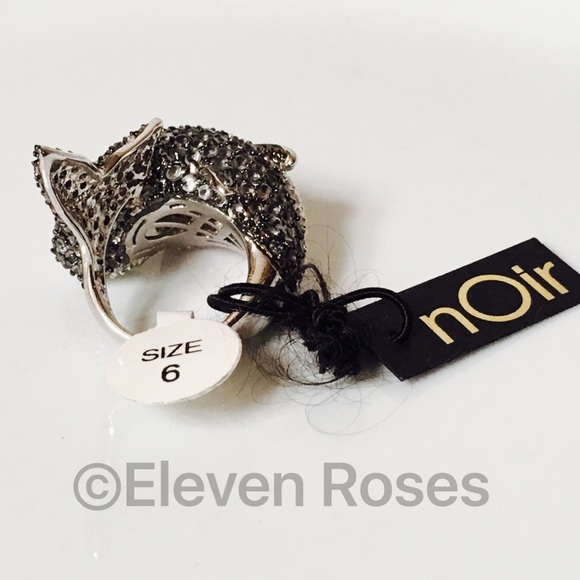 nOir Natalie The Shark Black Gray Crystal Ring - Picture 2 of 8