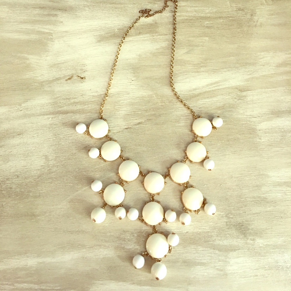 White bubble necklace