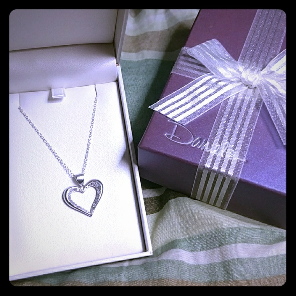 Diamond heart pendant
