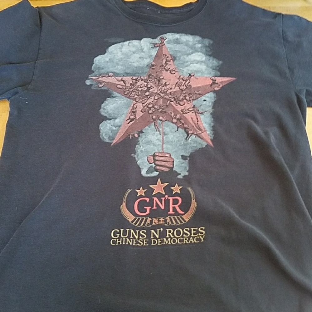 ☇FlashSale!☇GN'R TEE in sz M/Chinese Dem. Album