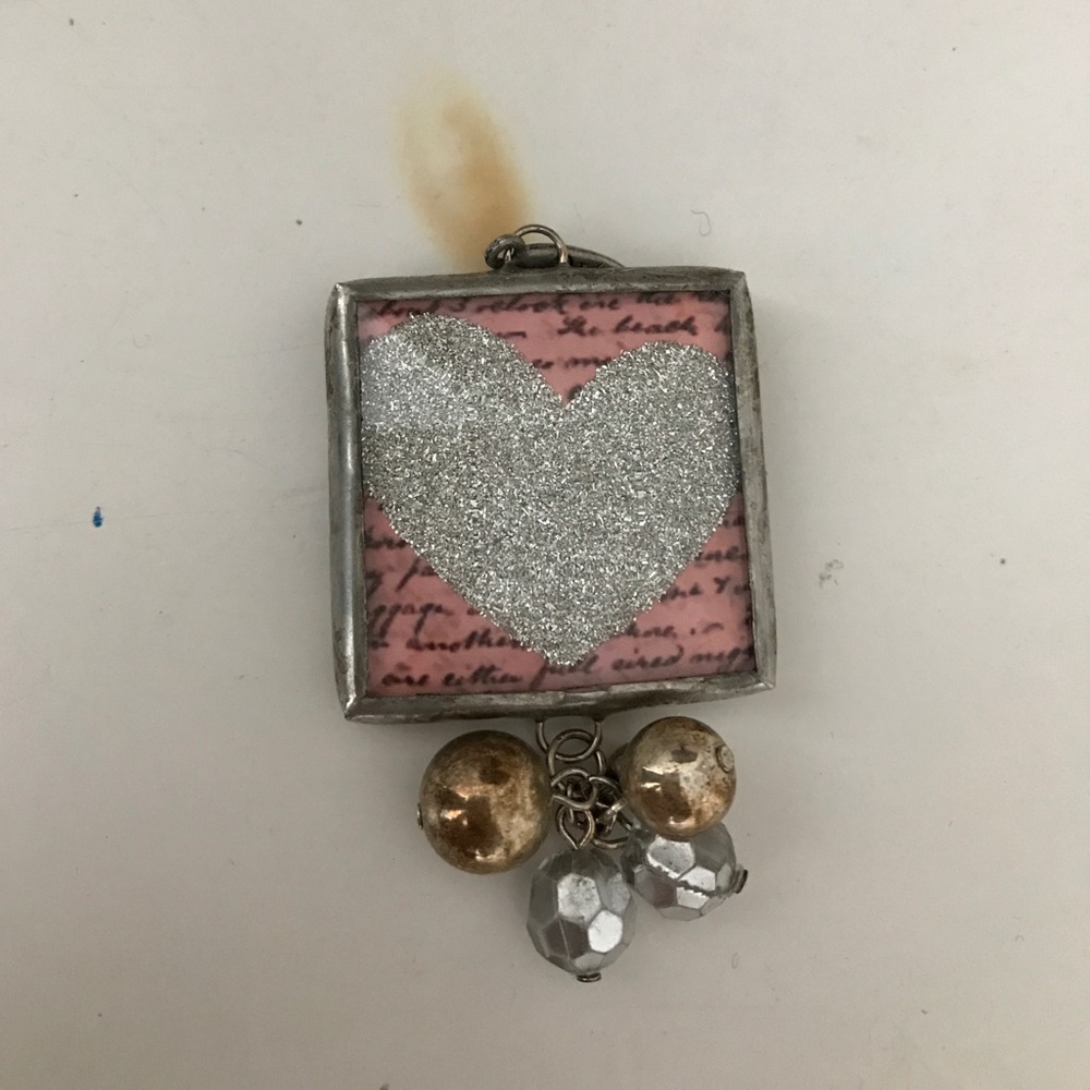 JEWEL KADE CHARM RETIRED SPARKLE HEART