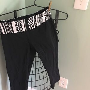 Forever 21 Cropped Athletic Leggings
