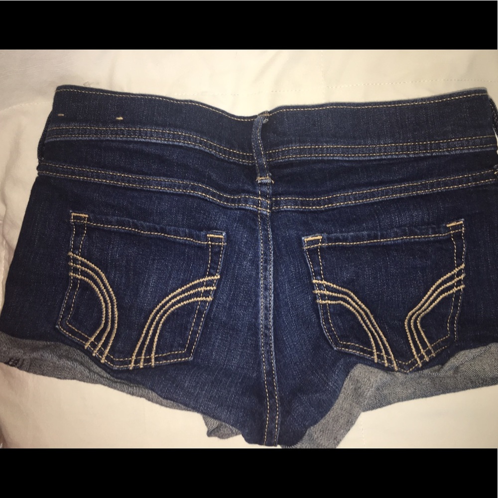 hollister low rise shorty shorts