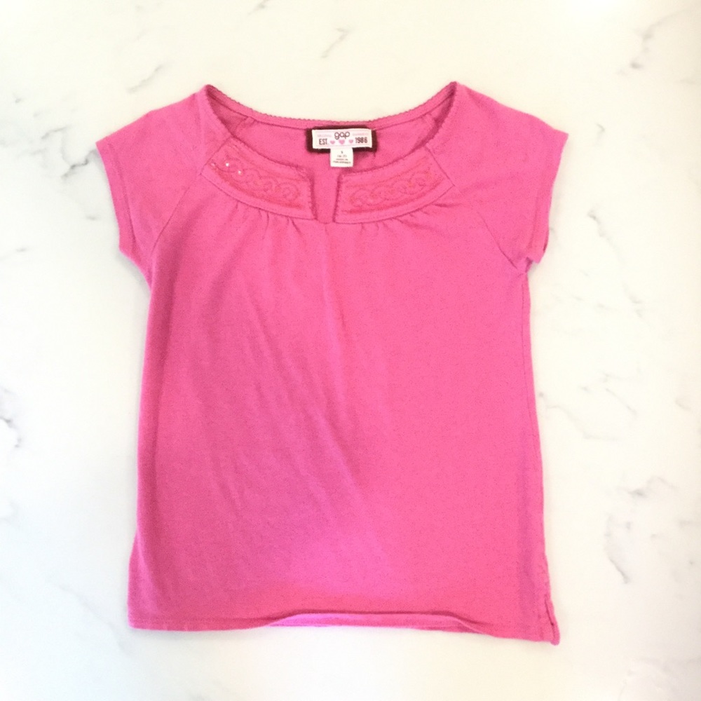 🎏 GapKids Girls Pink Shirt with Sequin Embroidery