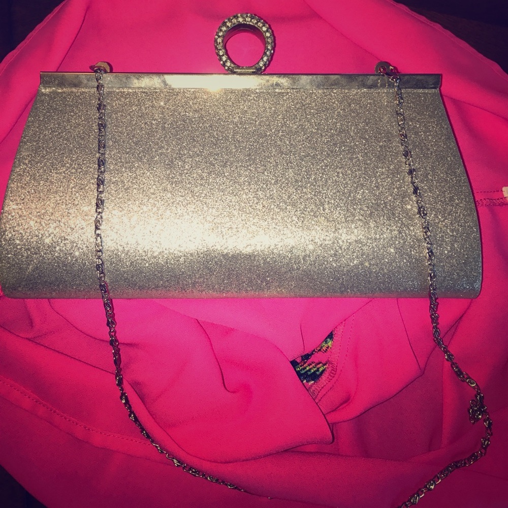 Silver clutch