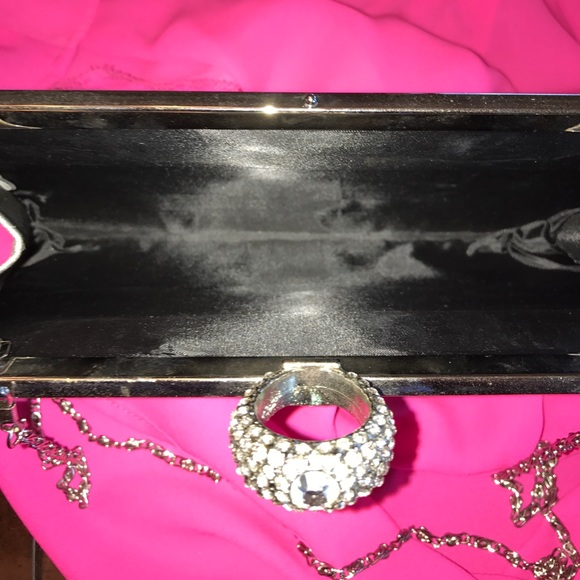 Silver clutch - Picture 2 of 3