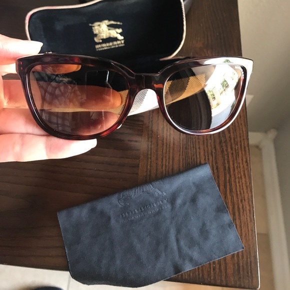Burberry Sunglasses main image 4
