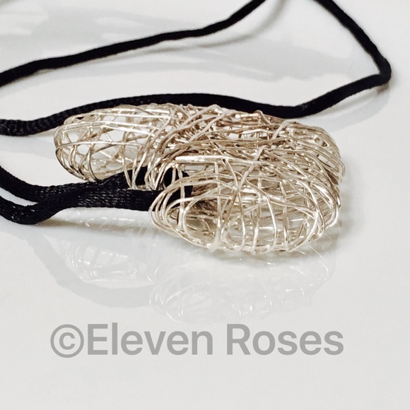 925 Sterling Silver Large Wire Art Heart Necklace - Picture 3 of 8