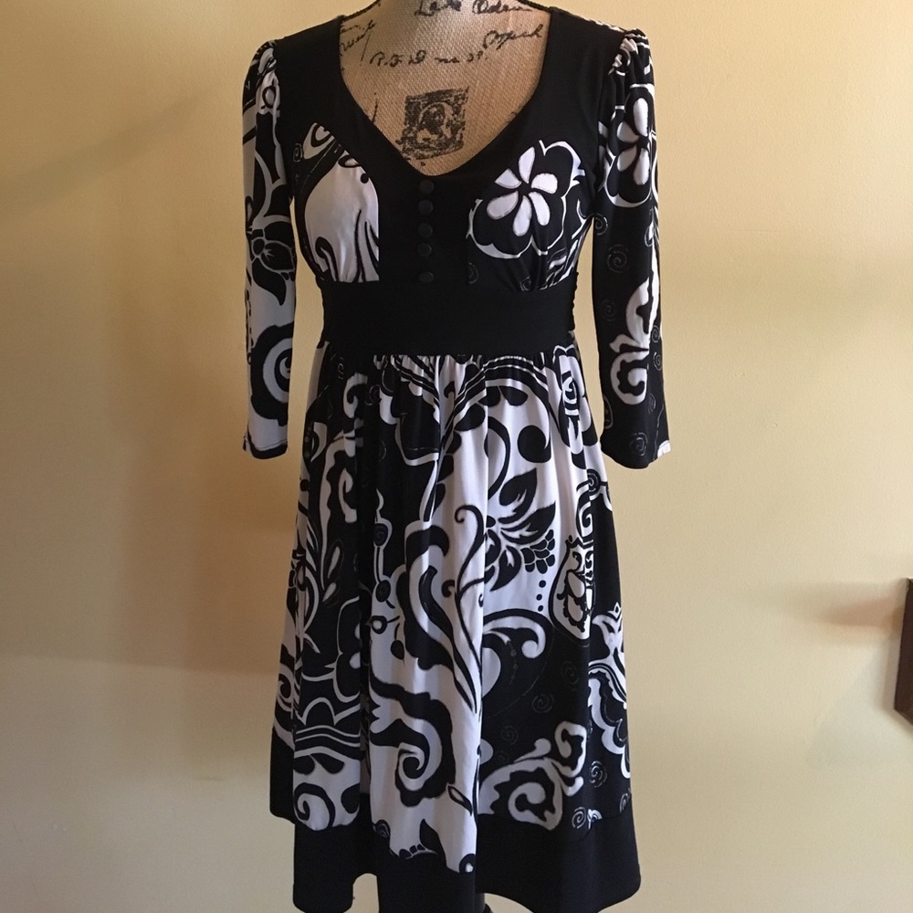 Multi color blk dress