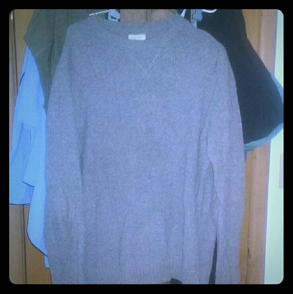Grey sweater