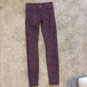 Lululemon speed tight V leggings size 4