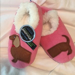 Doxie Slippers size small (5-6)