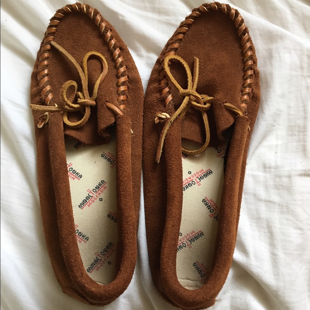 Minnetonka leather moccasin