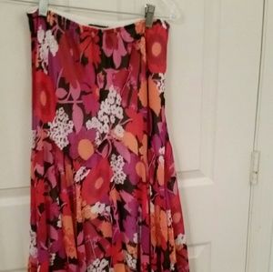 Asymmetrical skirt with lining by Bob Mackie -M