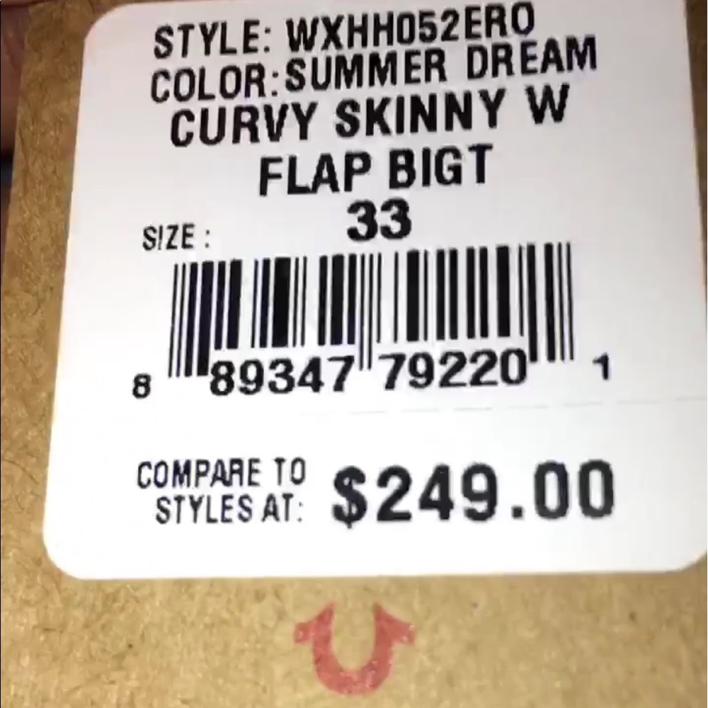 NWT TRUE RELIGION JEANS