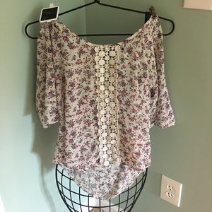 Rue 21 Floral Shirt/ Blouse