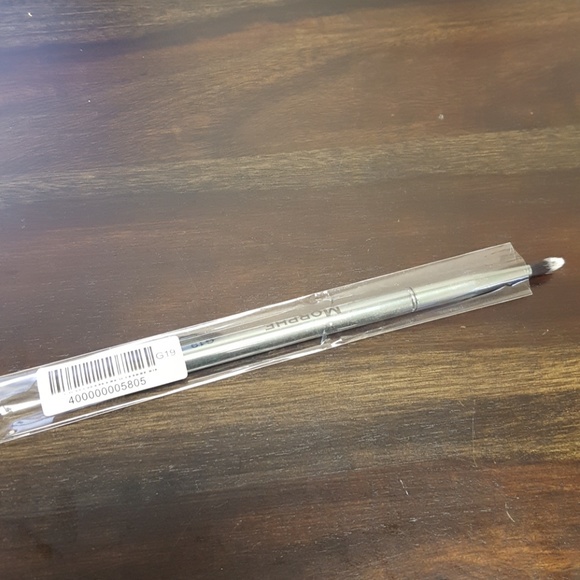 New Morphe Round Contour Brush G19 - Picture 1 of 1