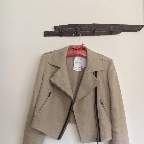 🆕NWOT Theory Blazer - Picture 5 of 8